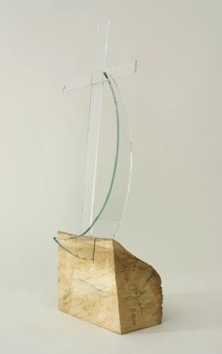 Objekt aus Holz und Glas